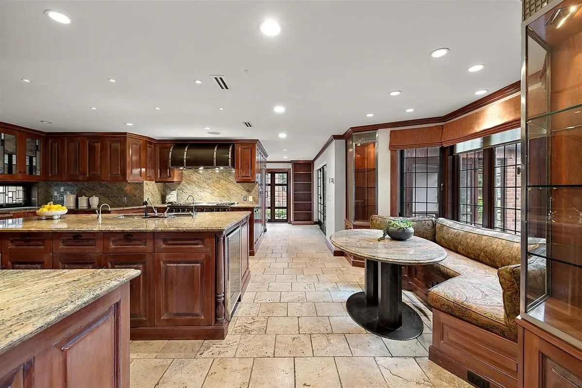 490 East Long Lake Road, Bloomfield Hills, Michigan, United States. - Photo 10