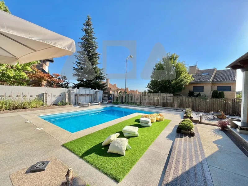 Detached Villa In Torrelodones, Madrid Spain