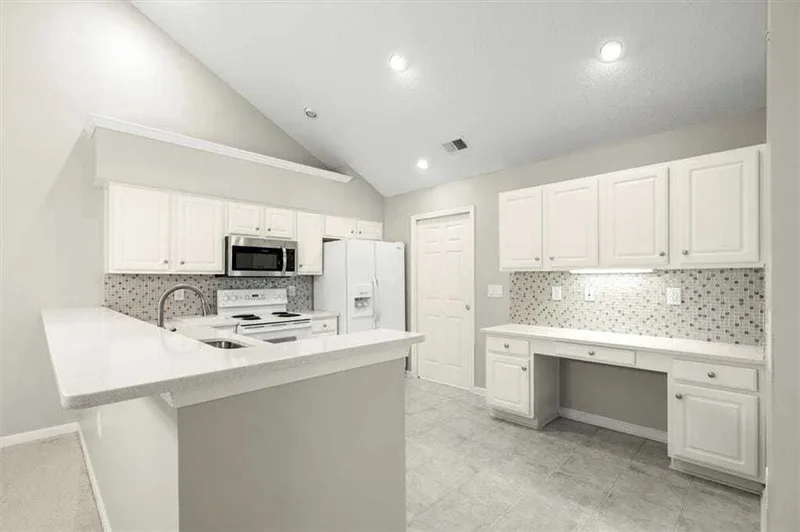 406 Sweet Apple Circle, Roswell, Georgia, United States. - Photo 12