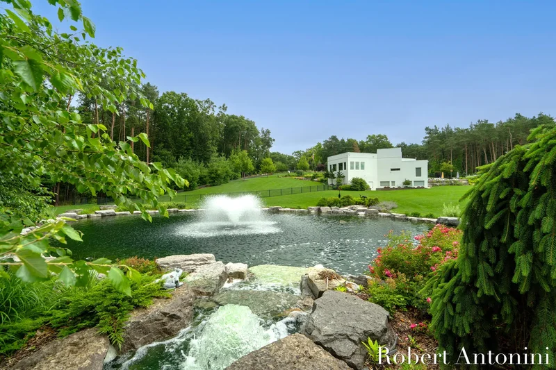 1835 Linson Court SE, Grand Rapids, MI 49546, Grand Rapids, Michigan, United States. - Photo 83
