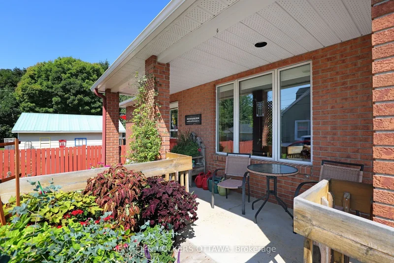 190 John Street N, Arnprior, Ontario, Canada. - Photo 14