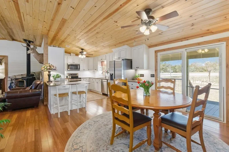 Center Point, Texas, United States. - Photo 27
