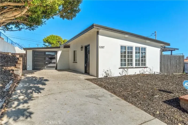 5267 Doris, Torrance, CA, United States. - Photo 19