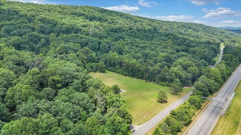 3054 Loch Haven DR, Roanoke, VA 24019, Cloverdale, Virginia, United States. - Photo 105