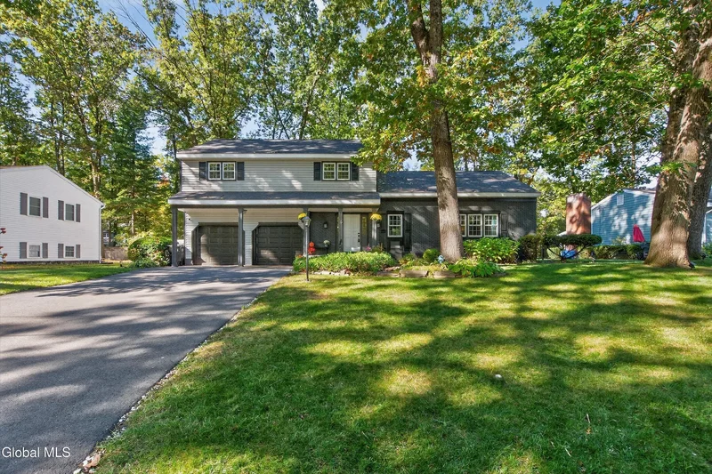 29 Lakewood Drive, Saratoga Springs, Inside, NY 12866, Saratoga Springs, New York, United States. - Photo 22