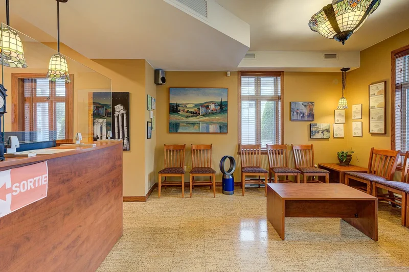 415 Rue du Village, Repentigny, Quebec, Canada. - Photo 14