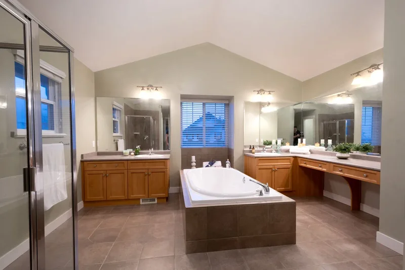 82 Cliffwood Dr, Port Moody, BC V3H 5M1, Canada, Port Moody, British Columbia, Canada. - Photo 26