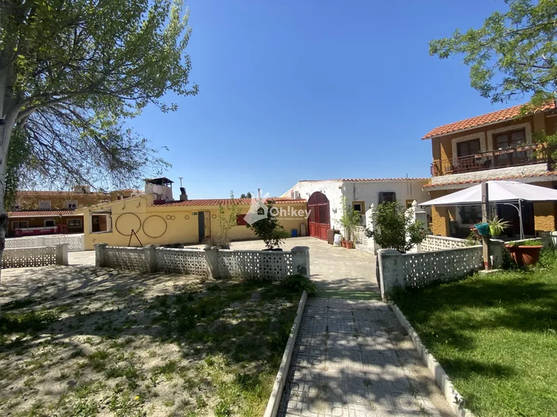 Avenida de los Cisneros, 18, Yeles, Castile-La Mancha, Spain. - Photo 161