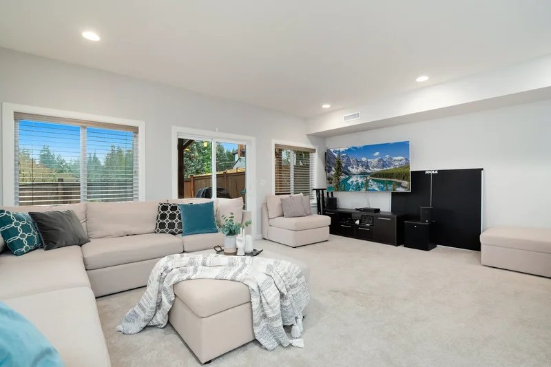 23800 SE 45th Terrace , Sammamish, WA 98029, Sammamish, Washington, United States. - Photo 27