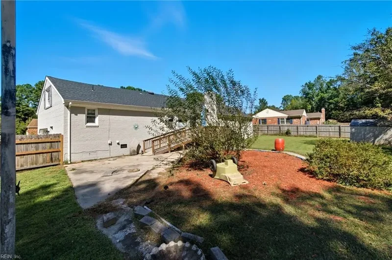 627 Luray Terrace, Chesapeake, VA 23322, Chesapeake, Virginia, United States. - Photo 26