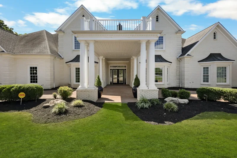 2360 Memorial Drive Ext, Clarksville, TN 37043, Clarksville, Tennessee, United States. - Photo 25