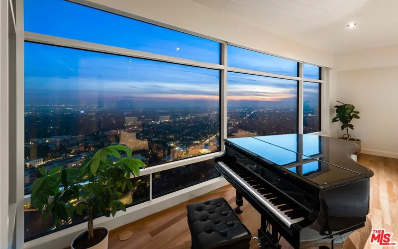 1 W Century Drive 35A, Los Angeles, California, United States. - Photo 7