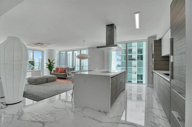 330 Sunny Isles Blvd 5-2207, Golden Beach, Florida, United States. - Photo 26