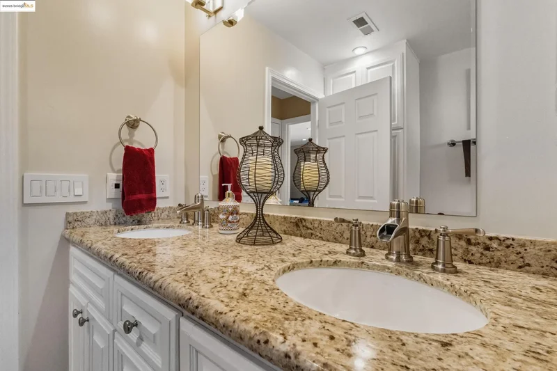 3555 Laurant Way, San Jose, California, United States. - Photo 32