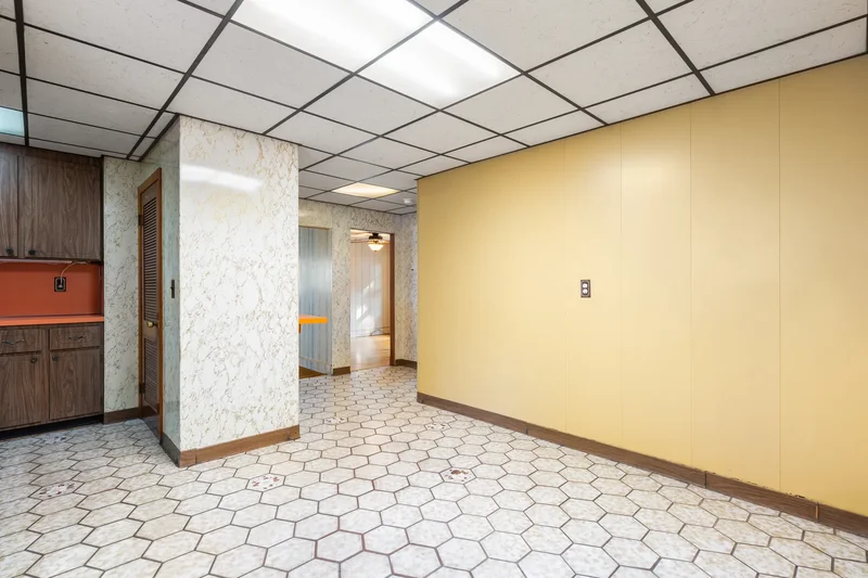 40 Century St , Medford, MA 02155, Medford, Massachusetts, United States. - Photo 10