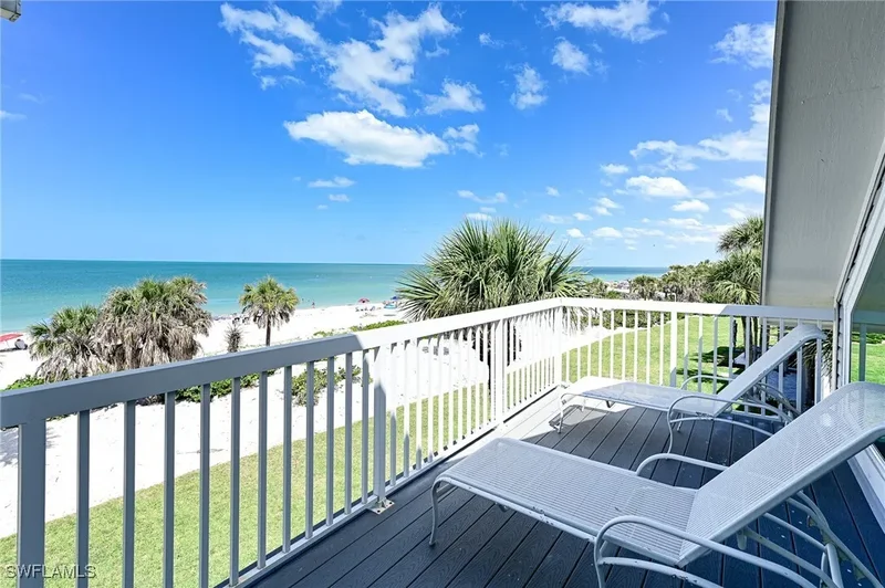143 Barefoot Circle 5, Bonita Springs, Florida, United States. - Photo 28