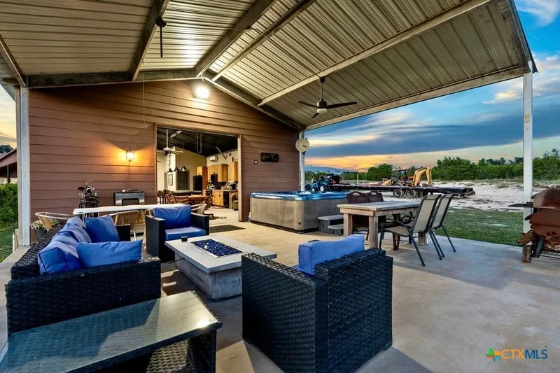 397 Private Road 3072, Lampasas, Texas, United States. - Photo 20
