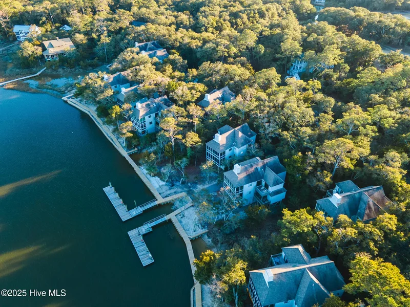 219 N Bald Head Wynd 12b, Southport, North Carolina, United States. - Photo 4