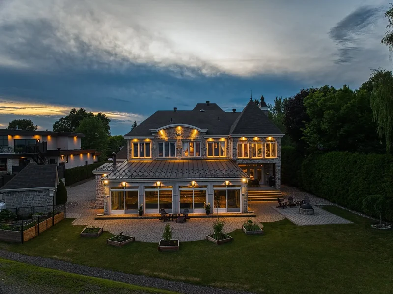 3272 Rue de la Seigneurie, Sainte-Marthe-sur-le-Lac, Quebec, Canada. - Photo 8