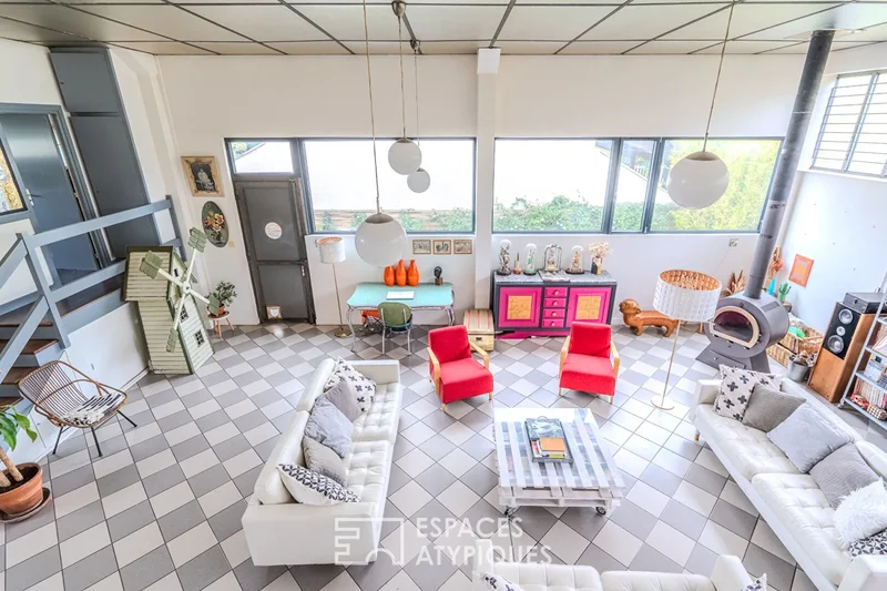 Loft of more than 360 sqm in sought-after area of Carrières sur Seine