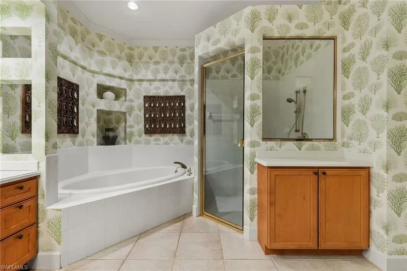 7005 Verde WAY, Naples, FL, 34108, USA, Naples, Florida, United States. - Photo 2