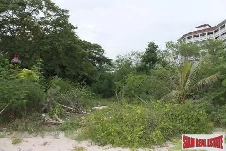 Prachuap Khiri Khan,, Cha-am, Phetchaburi, Thailand. - Photo 4