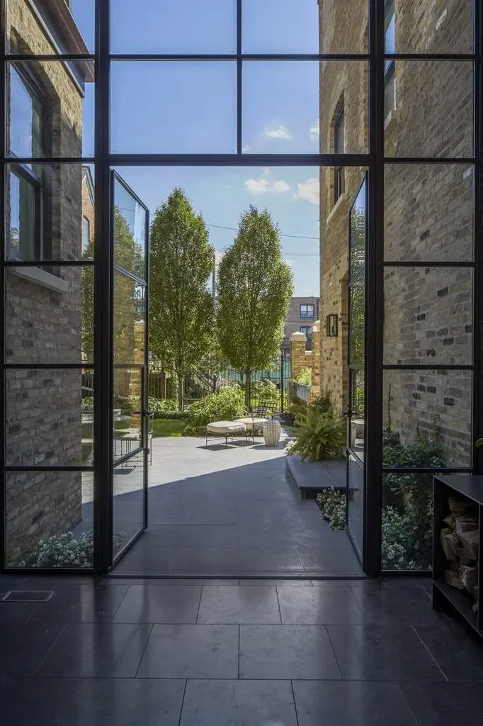 2026 N. Kenmore Avenue, Chicago, IL, 60614, Chicago, Illinois, United States. - Photo 36