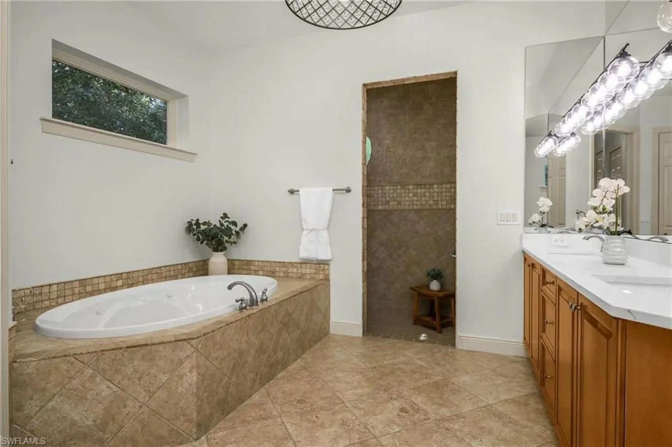 10879 Pond Ridge Drive, Miromar Lakes, Florida, United States. - Photo 5