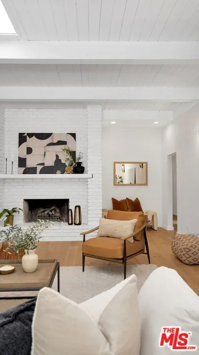 4559 Morella Avenue, Los Angeles, California, United States. - Photo 3