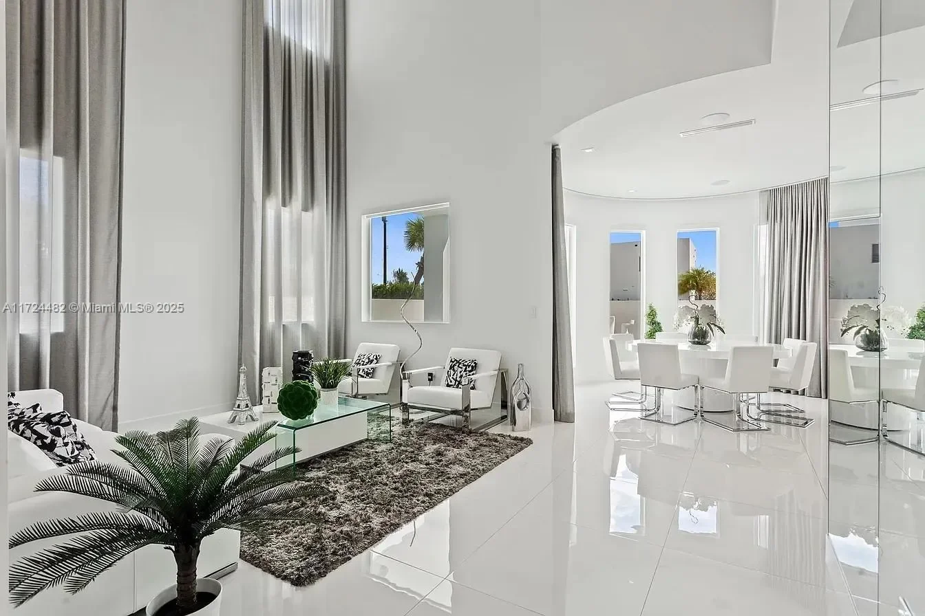 6821 NW 104th Ct, Doral, Florida, United States. - Photo 19