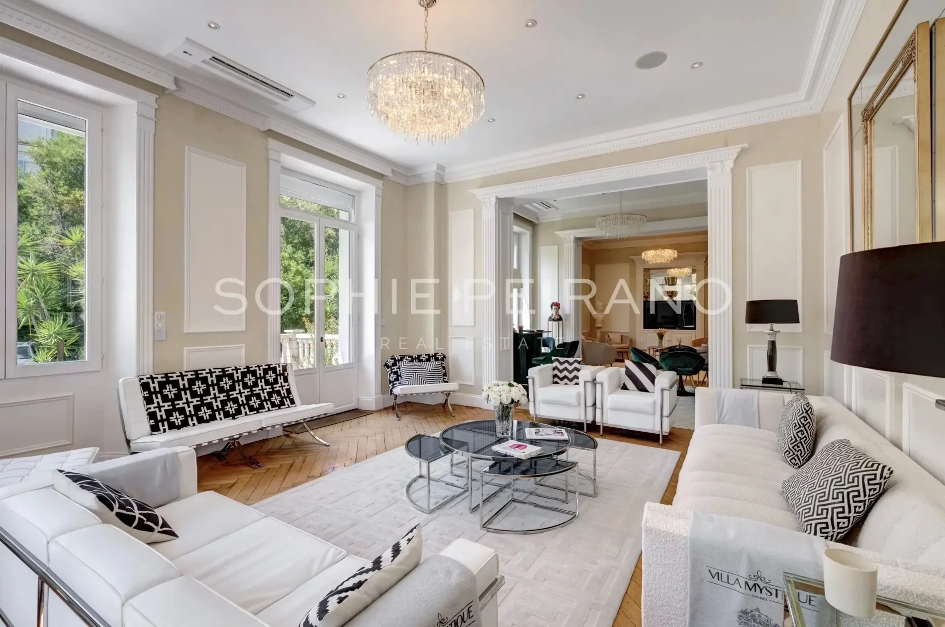 Gallery photo 1