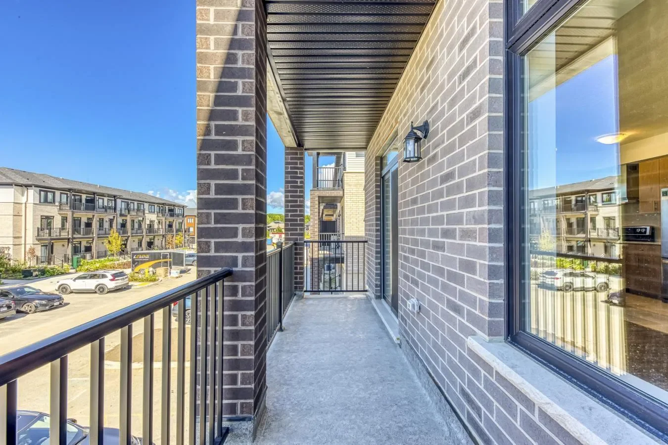66 Thatcher Drive, Guelph, Ontario, Canada. - Photo 2