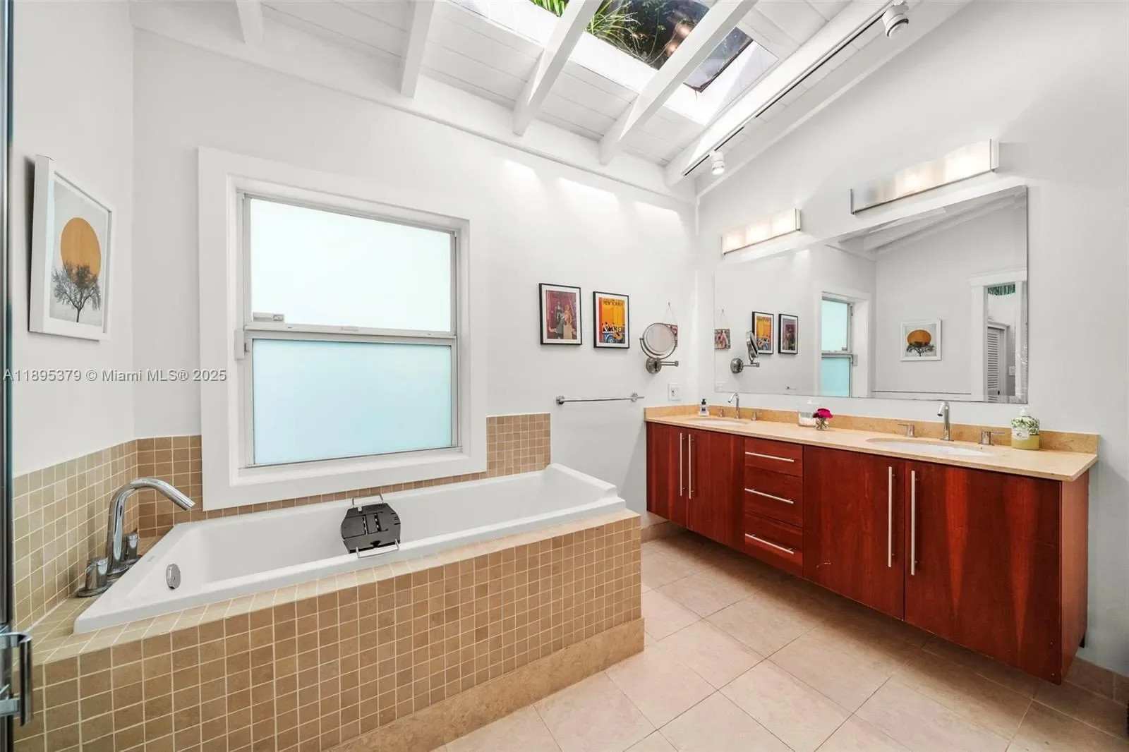 3610 Avocado Ave, Miami, Florida, United States. - Photo 16