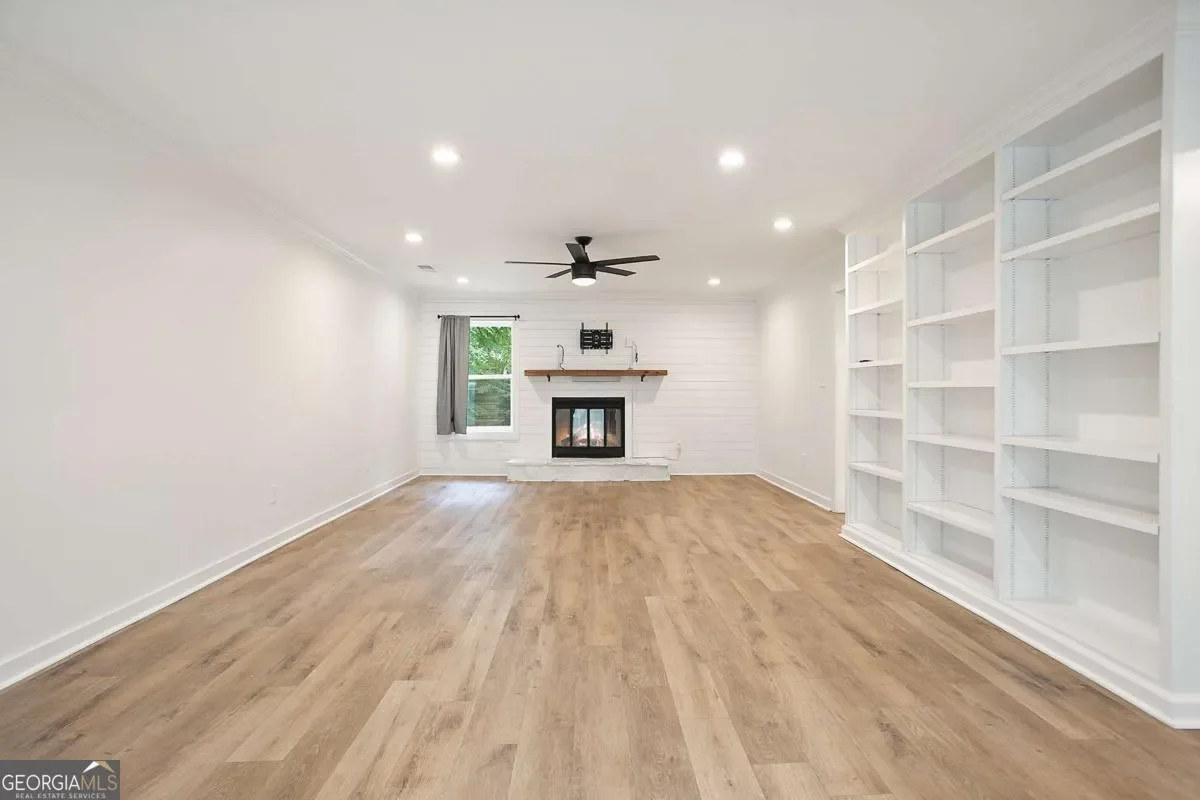 Gallery photo 1