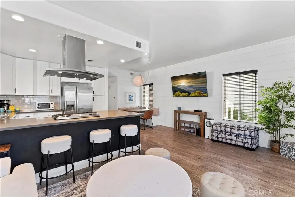 410 Clubhouse, Newport Beach, California, United States. - Photo 36