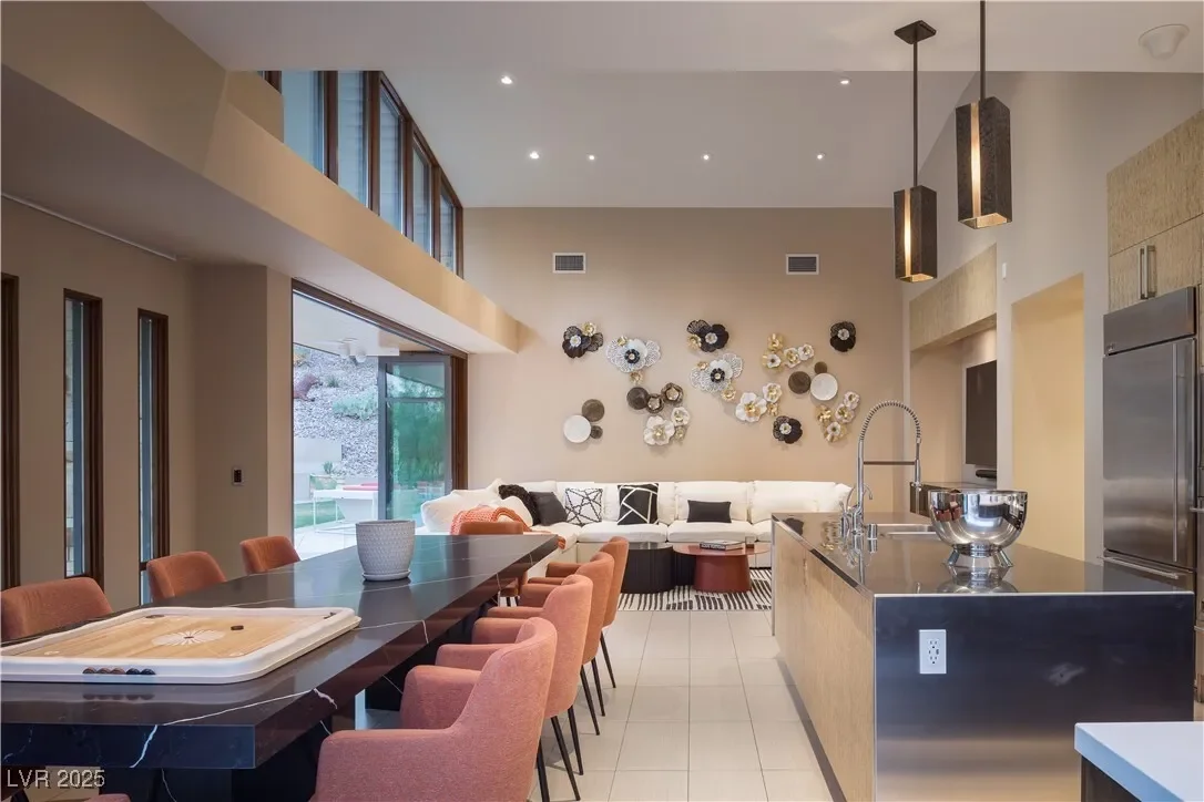 55 Skybird Court, Las Vegas, Nevada, United States. - Photo 15