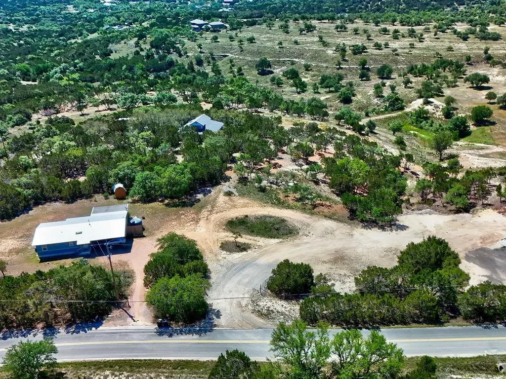 3425 Crawford RD, Spicewood, Texas, United States. - Photo 3