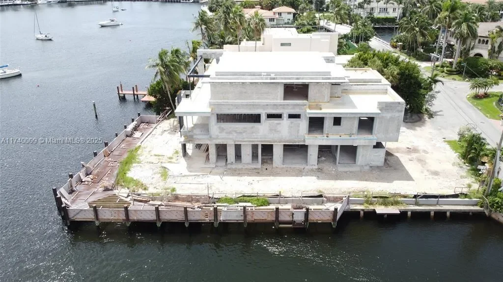 1400 W Lake Dr, Fort Lauderdale, Florida, United States. - Photo 17