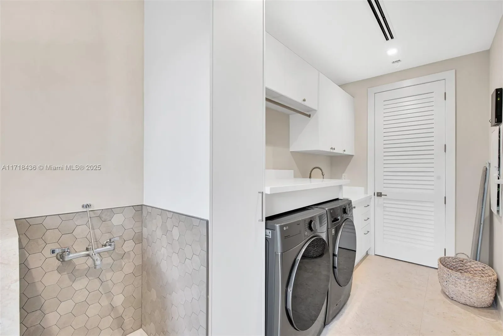 5753 SW 31st St, Miami, Florida, United States. - Photo 38
