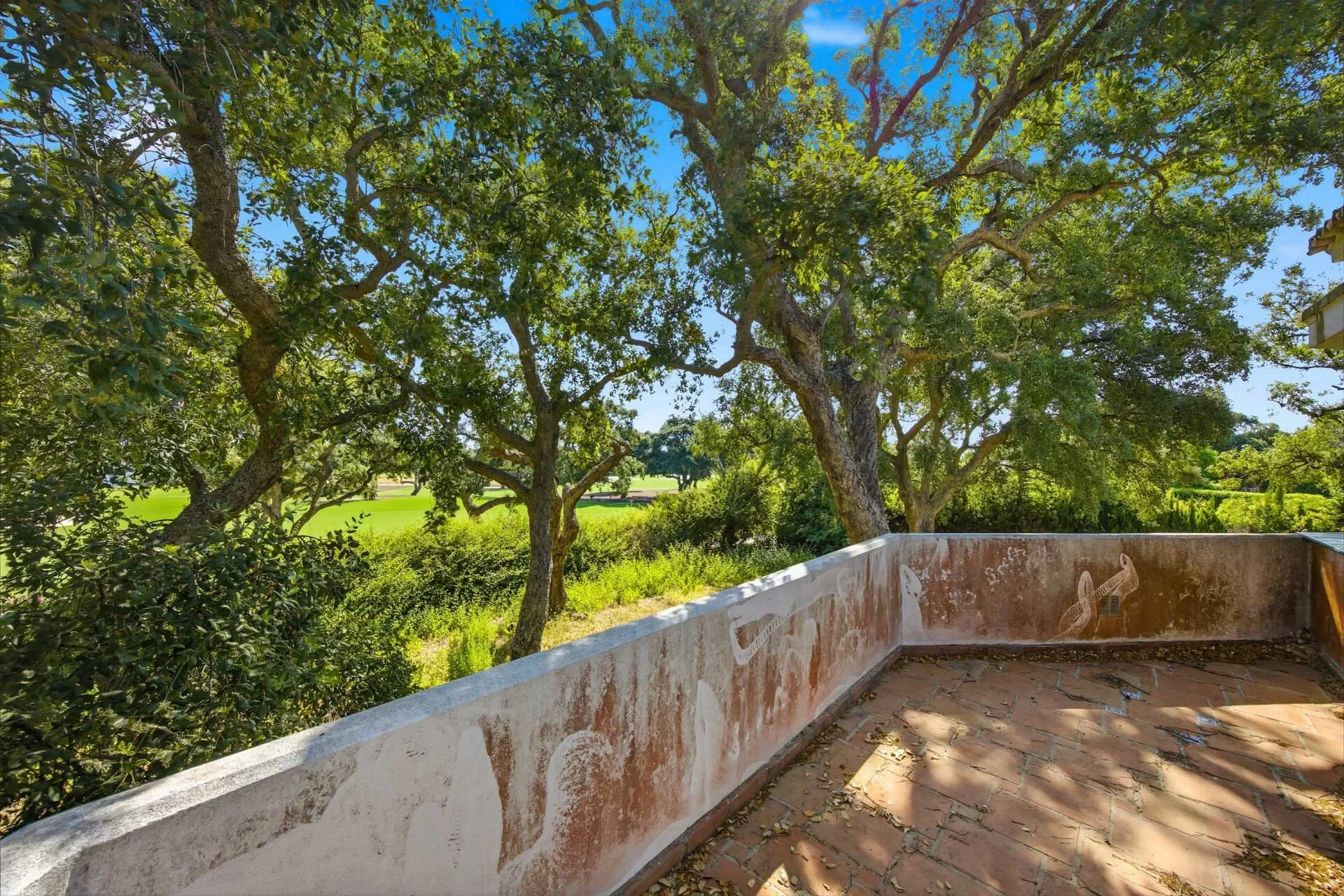 Exterior photo 10