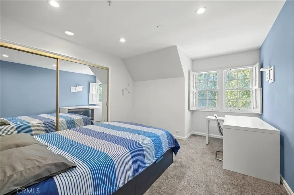 5200 Collier Place, Woodland Hills, CA, 91364, USA, Los Angeles, California, United States. - Photo 4