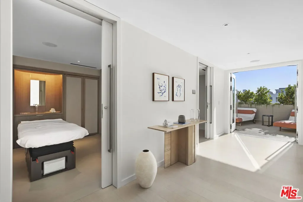 9200 Wilshire Blvd 306W, Beverly Hills, California, United States. - Photo 18