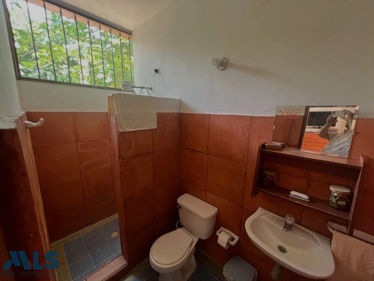 Gallery photo 2