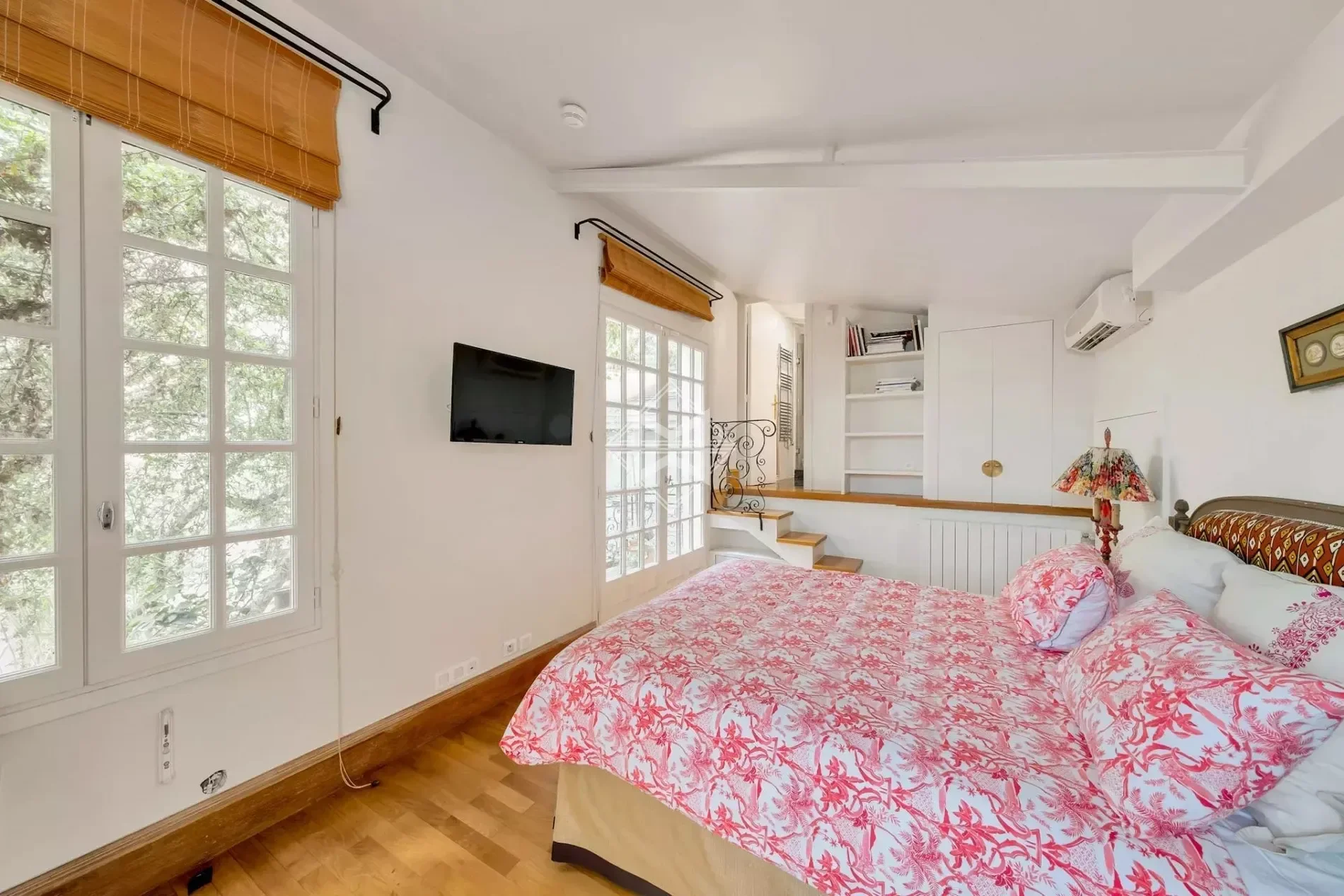 Paris, Île-de-France, France. - Photo 16