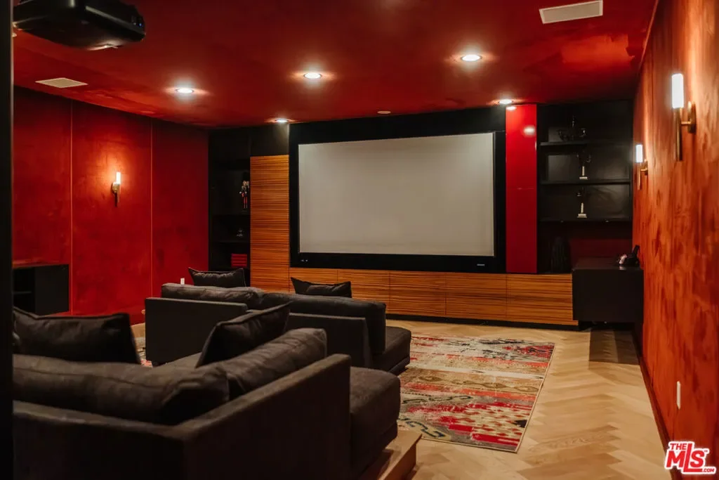 562 Stassi Lane, Santa Monica, California, United States. - Photo 17