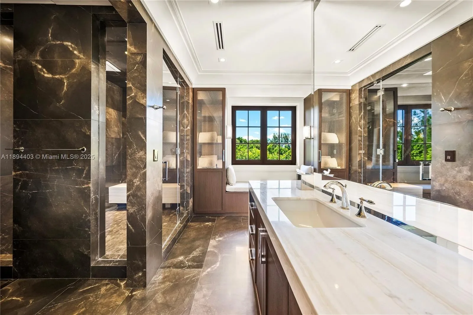 50 Casuarina Concourse, Miami, Florida, United States. - Photo 30