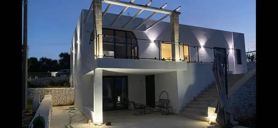 Exterior photo 4