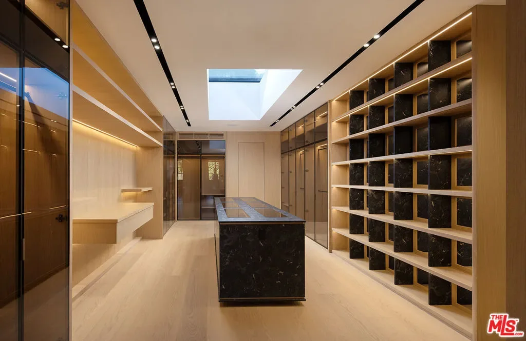 1165 Somera Road, Los Angeles, California, United States. - Photo 20