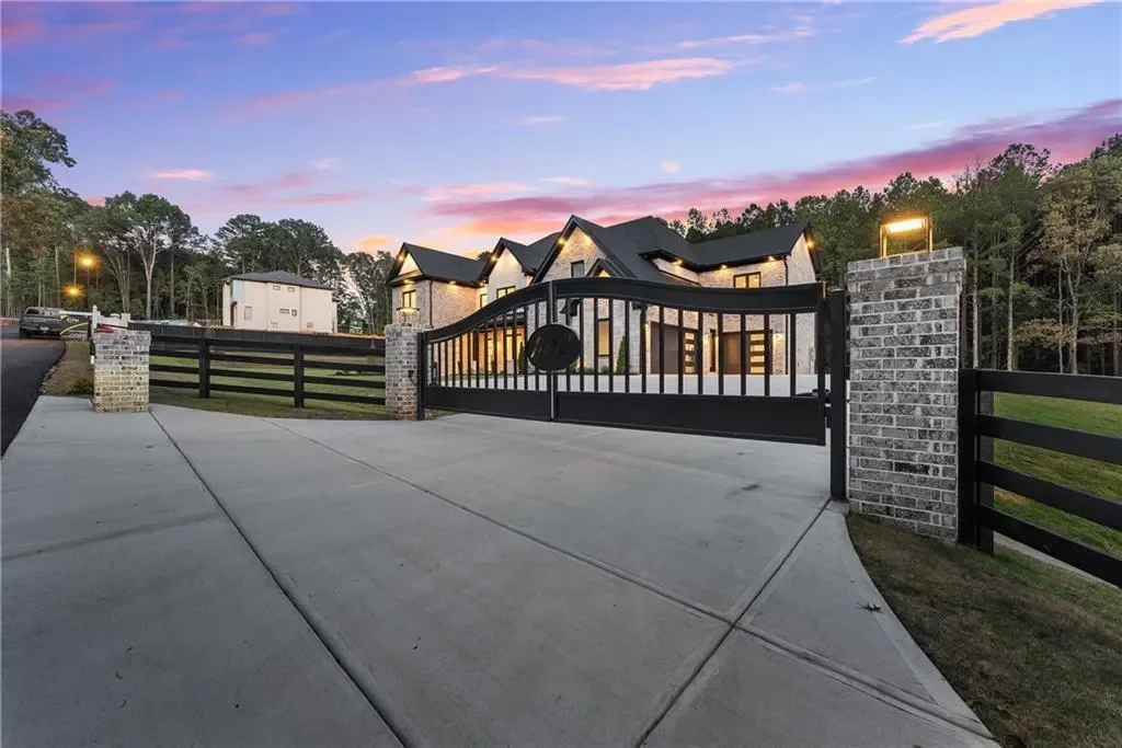 1682 Mineral Springs Road, Hoschton, Georgia, United States. - Photo 47