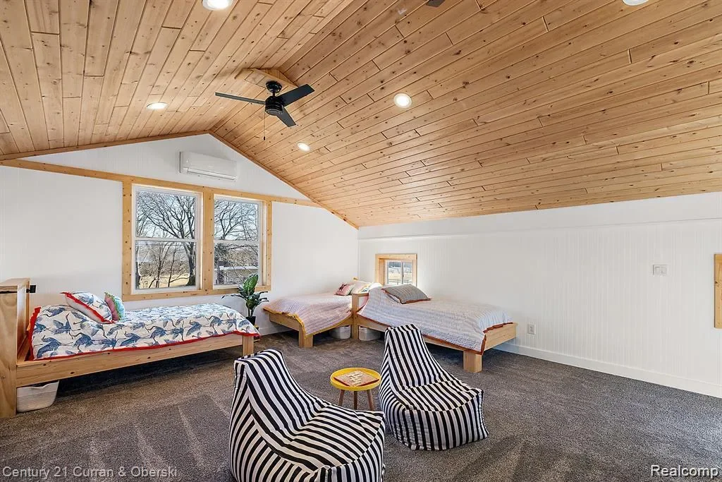 222 Ackerson Lake Drive, Jackson, MI 49201, Leoni, Michigan, United States. - Photo 43